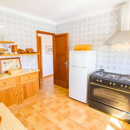 Holiday home With Private Pool, Wifi And A/c