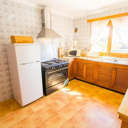 With Private Pool, Wifi And A/c Holiday home Port de Pollenca
